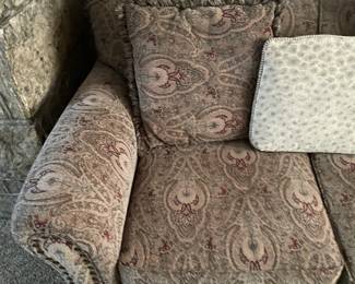 Upholstered Love Seat W/ Nail Head Trim