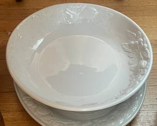 Oversized Serving Bowl & Platter Tray