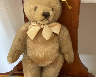 Quality Vintage & Antique Steiff Collection W/ Dozens Of Different Styles Available!