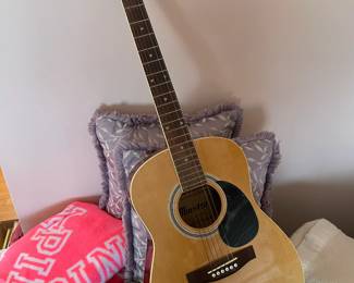 Maestro Acoustic Guitar