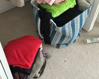 H6 - $50 Saturday Special LOT of Ladies clothing small/medium tops and 4-6 (some 8) pants / bottoms. ALL for $50. 