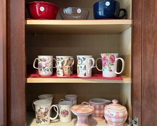 L46 - $30 Mug LOT. $30 Takes ALL - Bone China, floral patterns from Rose of England, Grace Bone China, Regency English, Stechcol Gracie Bone China.