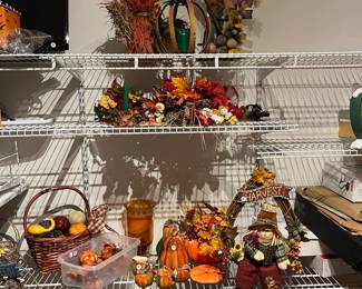 L15 - $15 Fall/Thanksgiving Decoration LOT.