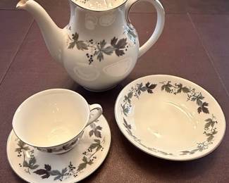 Royal Doulton Burgundy TC. China Set second image