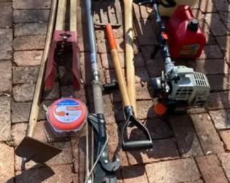 Lot Of Outdoor Tools Echo String Trimmer Untested
