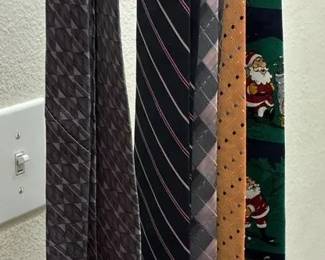 Lot of 8 Ties