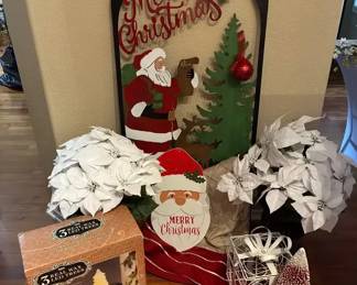 Very Merry Christmas Decor Lot