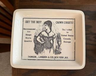 Ceramic trinket tray. So unusual and cute!