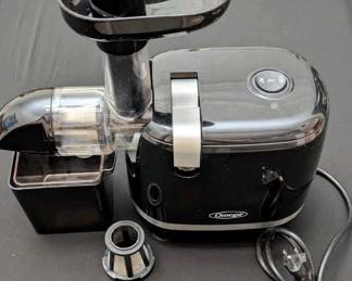 Omega Cold Press 365 Masticating Slow Juicer with On-Board Storage