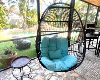 Outdoor Hanging Egg Chair