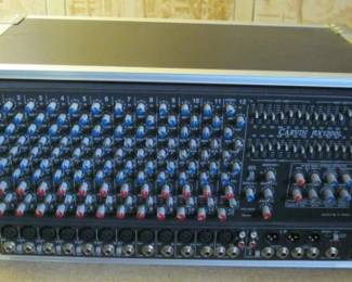 CARVIN POWER MIXER