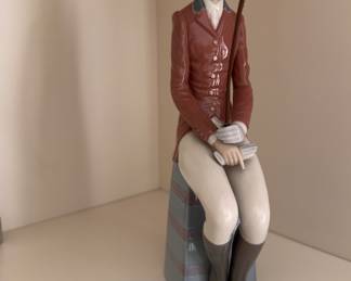 Porcelain Lladro Lady Equestrian Figurine. Photo 2 of 2. 