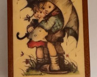 "Raindrops," Hummel Music Box. Photo 1 of 3. 