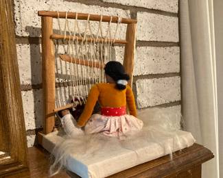 Navajo loom rug weaver