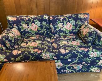 Asian-themed loveseat