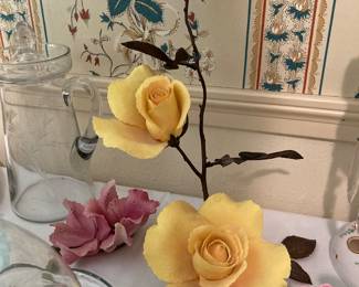 Boehm yellow rose three-rose stem