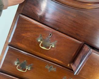 with locking drawers