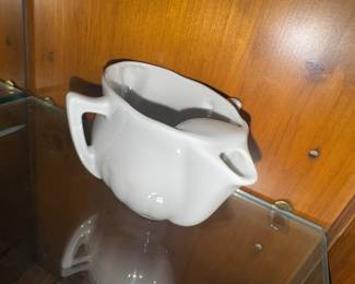 Pillivuyt France gravy boat