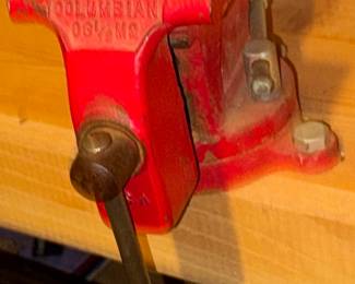 Columbian Vise