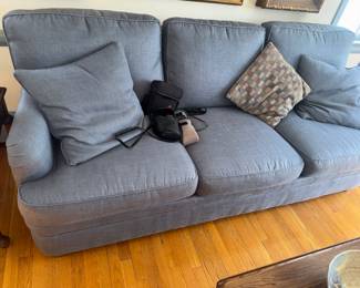 comfy sofa "Sherril" furniture lable