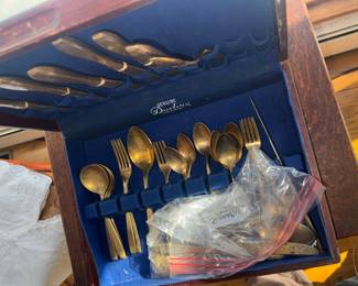 Gold toned Dorling flatware