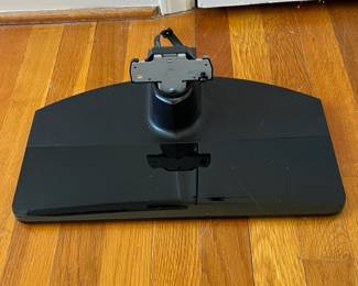 B12 - $20 Sony Bravia TV 26". (2 available) Wall Mount not included but we do have the stand. Model KDL-26M4000. 2008 model.