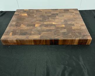 S31 - $150. Walnut Cangshan Thomas Keller Signature Collection Cutting Board - Walnut. Measures 22" x 16" x 2". Barely used - in very good condition.