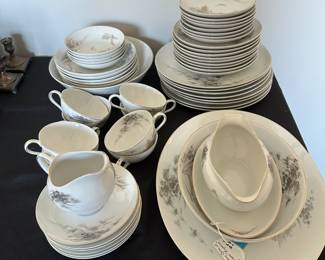 S55 - $85. Sone China of Japan "Kiyomizu"