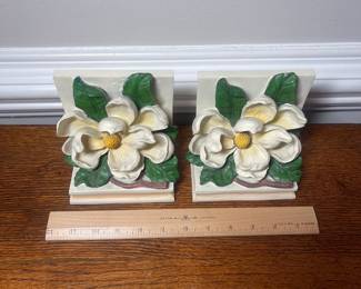 K40 - $25. Vintage Full color magnolia CBK bookends.