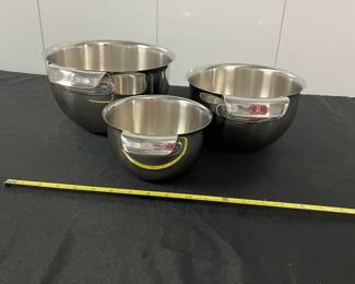 S41 - $100. Set of 3 Hestan Stainless Mixing Bowls. 1.5 qt, 3 qt, 4.75 qt.