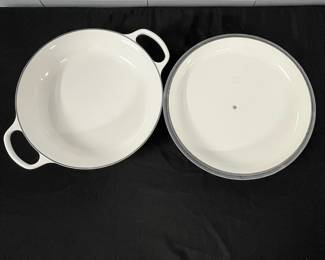 S10 - $225. Le Creuset #32. 5qt Braiser in White. Excellent Condition. Stainless knob.