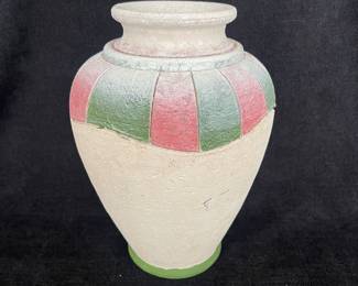 K46 - $55. Vintage Flavia Montelupo Italian pottery vase. Measures 9.5” tall.