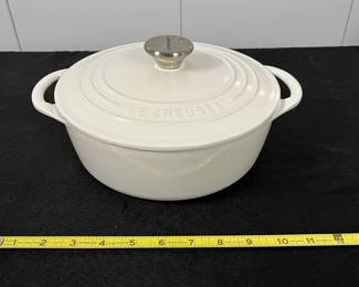 S12 - $100. Le Creuset #22. 2.5 qt. in White. Excellent Condition.
