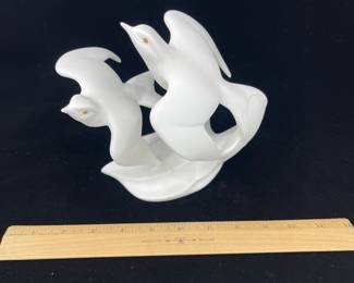 K11 - $35. Lenox "Wind Dance" sculpture. Made of fine bone china. Part of the National Audubon Society collection.