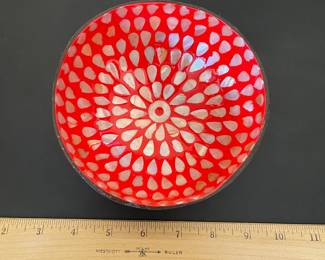 K16 - $25. Set of 4 Hatteras Bowls made from coconut shells and lined with mother of pearl.