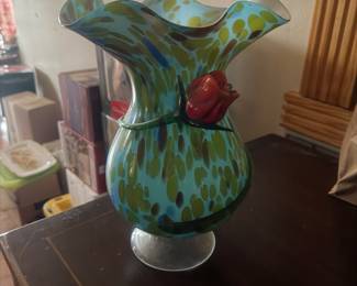 Superb glass vase