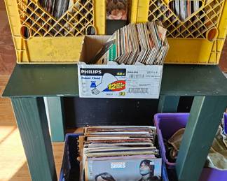 Albums, 45 s and disk sets