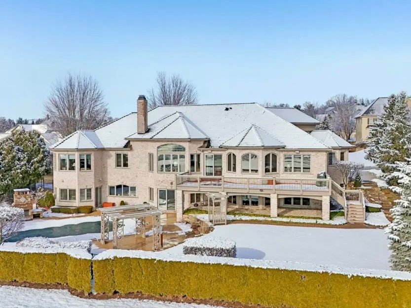 BEAUTIFUL HARTLAND ESTATE SALE hosted by LAKESHORE ESTATE SALES