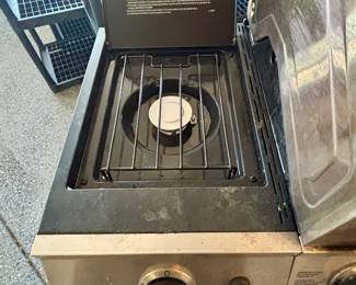 Side burner char broil