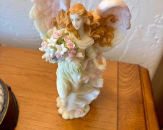 Seraphim Angel with box