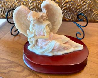 Seraphim Angel music box with original box