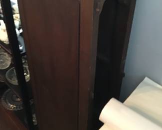 2 leaves that go with the dining room table