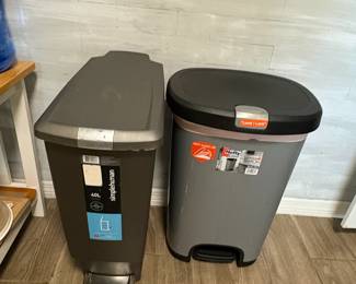 Kitchen Gadgets and Tools Lot with Simplehuman and Hefty Trash Cans