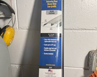 MD Building Products Outswing Door HeavyDuty LowProfile Threshold