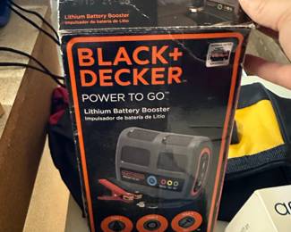 Black Decker Power to Go PGB Lithium Battery Booster
