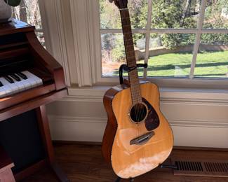 Yamaha guitar 