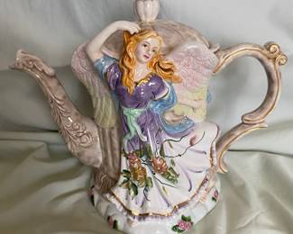Figural teapot