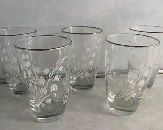  Set of vintage Libbey "Lily of the Valley" tumbler glasses with delicate white floral pattern and a platinum/silver rim