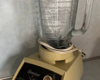  A 1970s vintage Osterizer Imperial Dual Range Pulse Matic blender