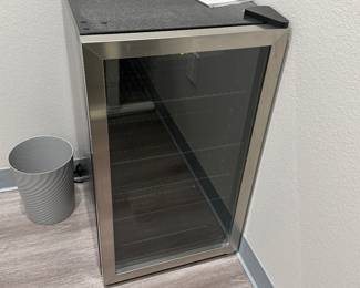 Wine/Bottled water fridge, brand new (multiple in stock)
